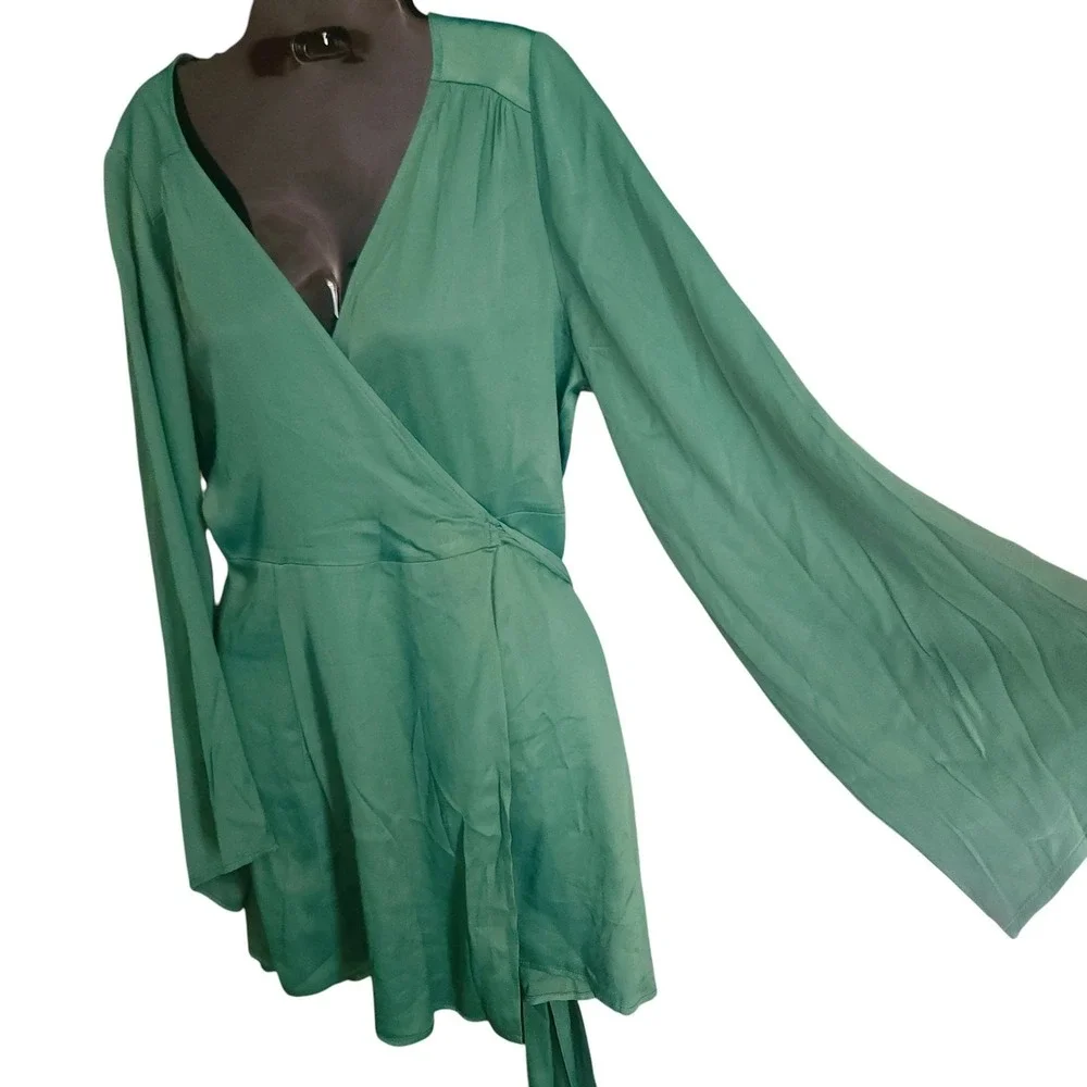 SHORE Emerald Green Satin Wrap Dress Bell Sleeve Tie Waist Mini Sz Large NWT$238 - Picture 8 of 10